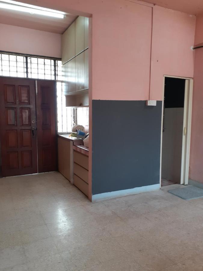 Homestay Idaman Tun Hussein - Harga Untuk 1 Rumah ,1 Bilik ,1 Bilik Air 4 Single Bed - Not Sharing 佩奈 外观 照片