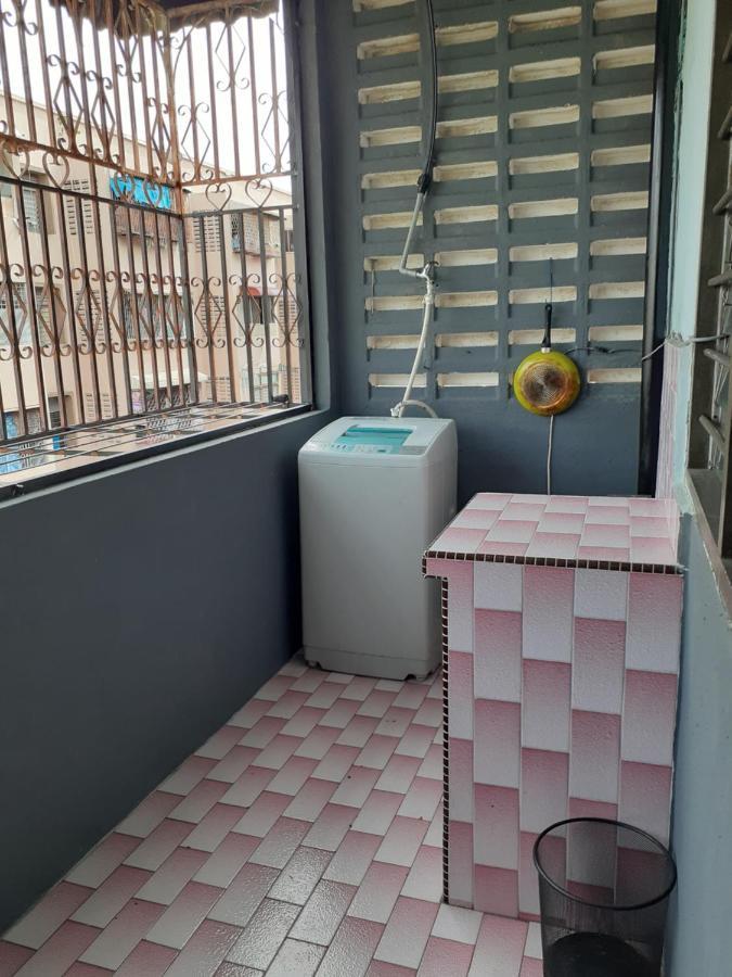 Homestay Idaman Tun Hussein - Harga Untuk 1 Rumah ,1 Bilik ,1 Bilik Air 4 Single Bed - Not Sharing 佩奈 外观 照片